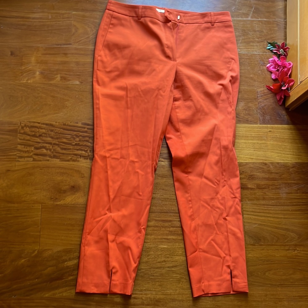 Coral straight pants
